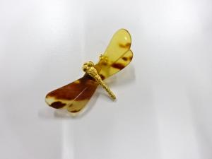 本鼈甲　ブローチ